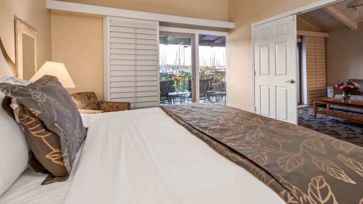 Island Palms Mobility Accessible Grand View Suite