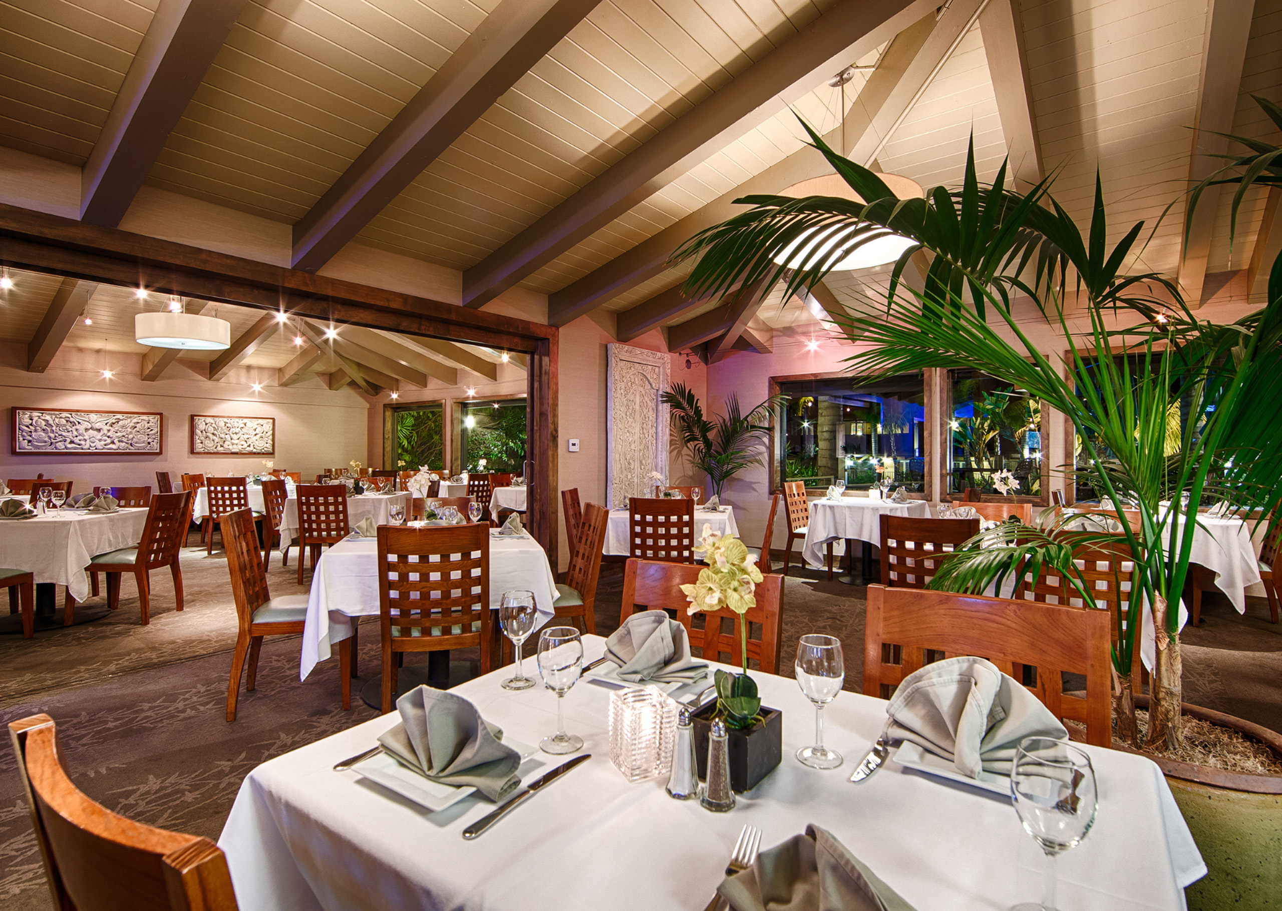 Blue Wave dining room