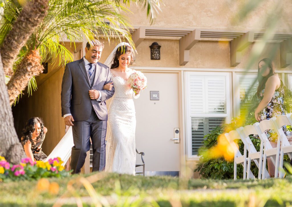 bride and her father