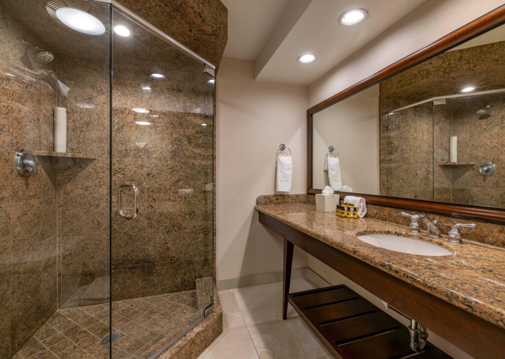 Standard King shower