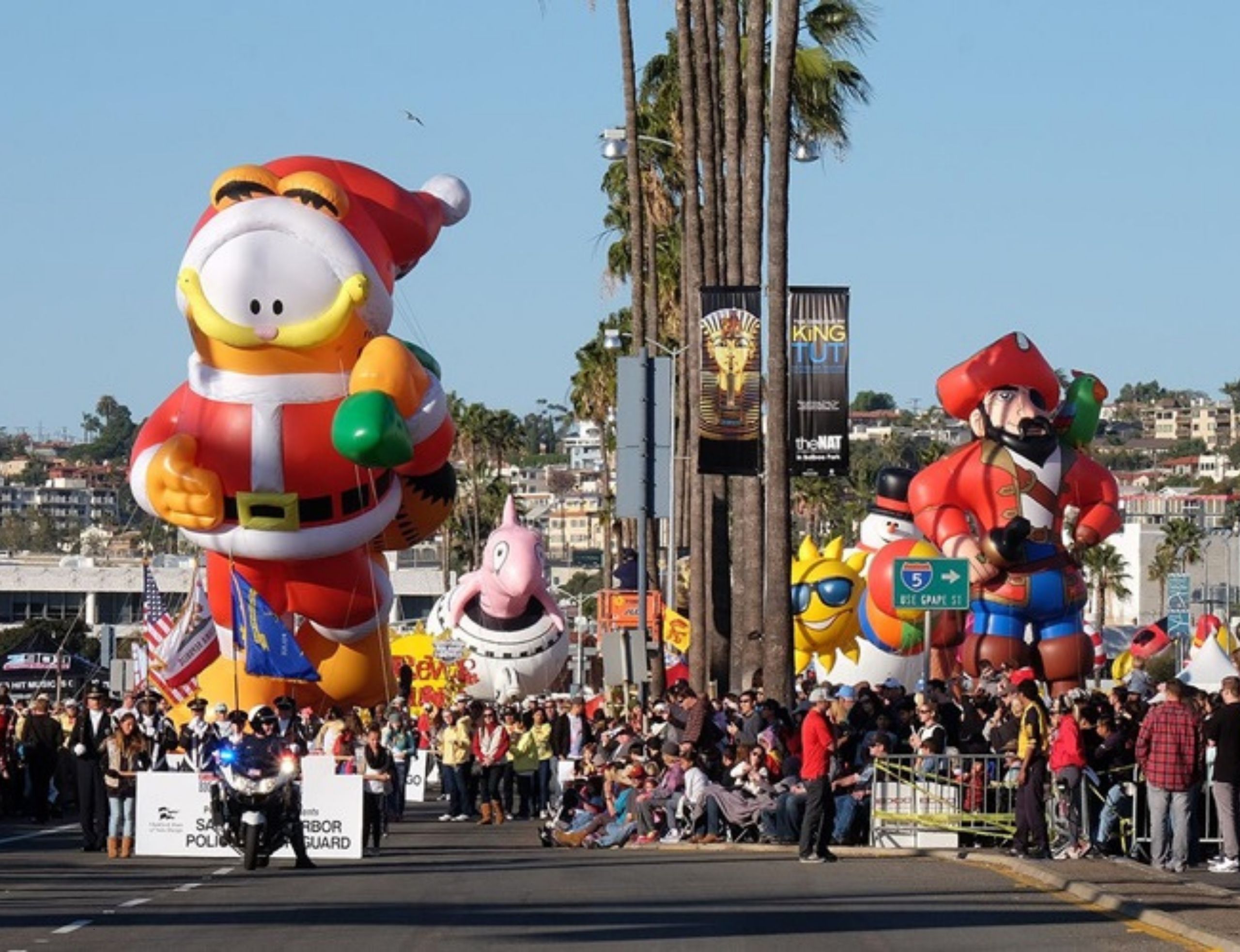 holiday bowl parade